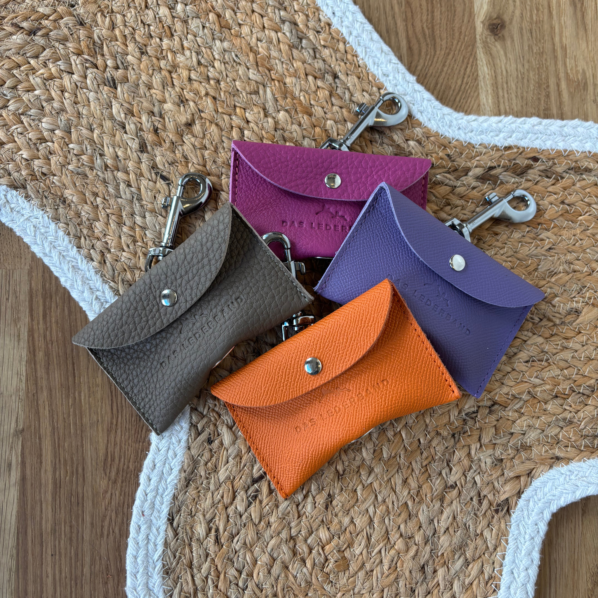 Hundepose holder - Skinn — bilde 1