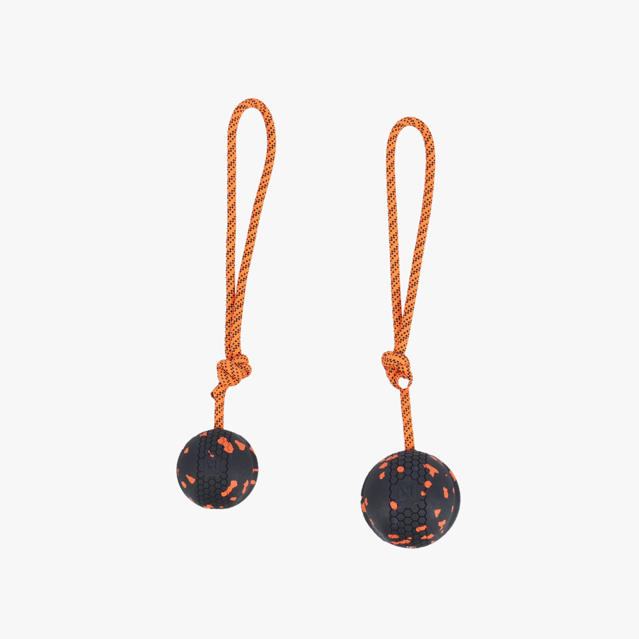 Dog Ball On Rope - Naturgummiball med sterkt tau for drag og apport. — bilde 1